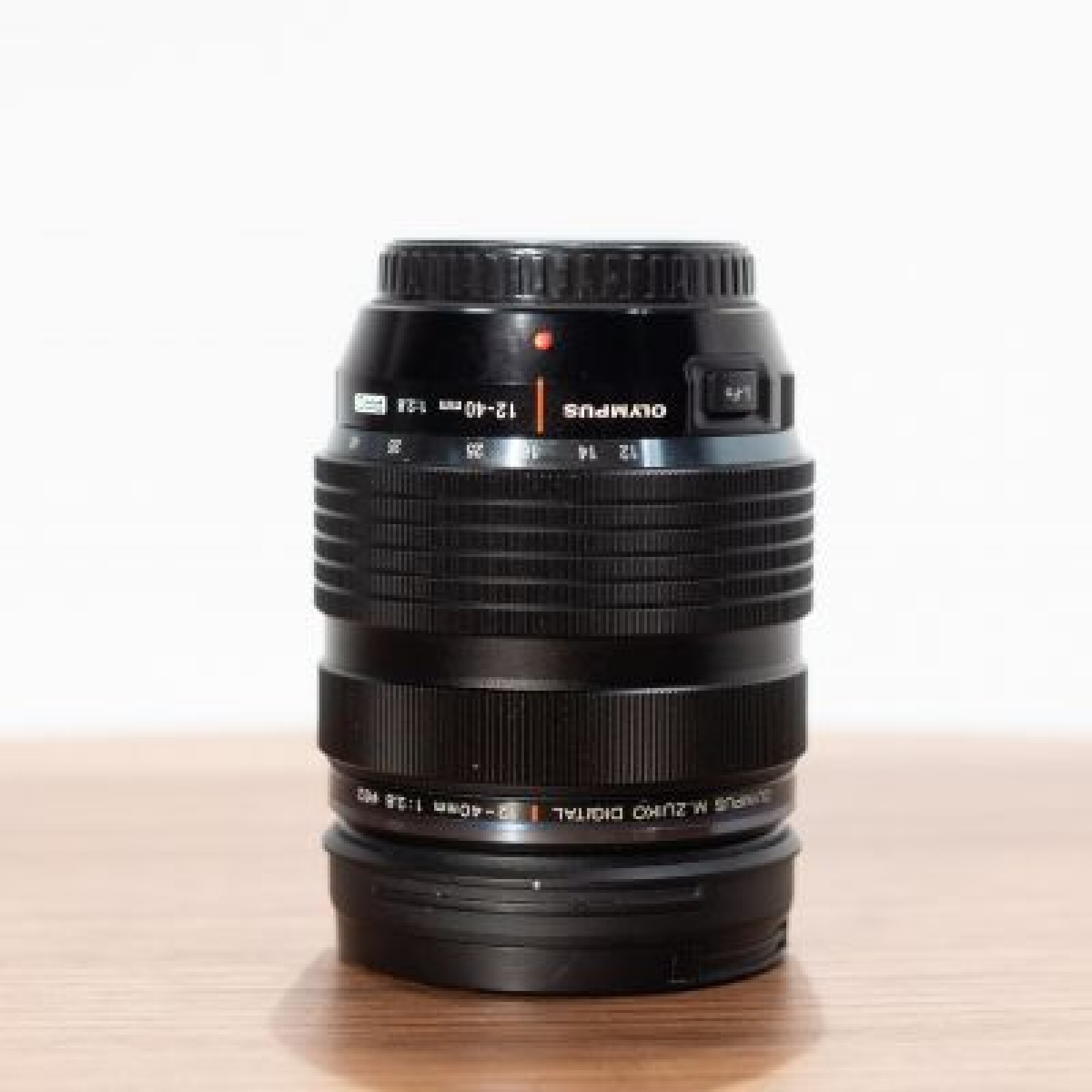 12-40 mm f/2,8 M. Zuiko ED - Photo 1 sur 2