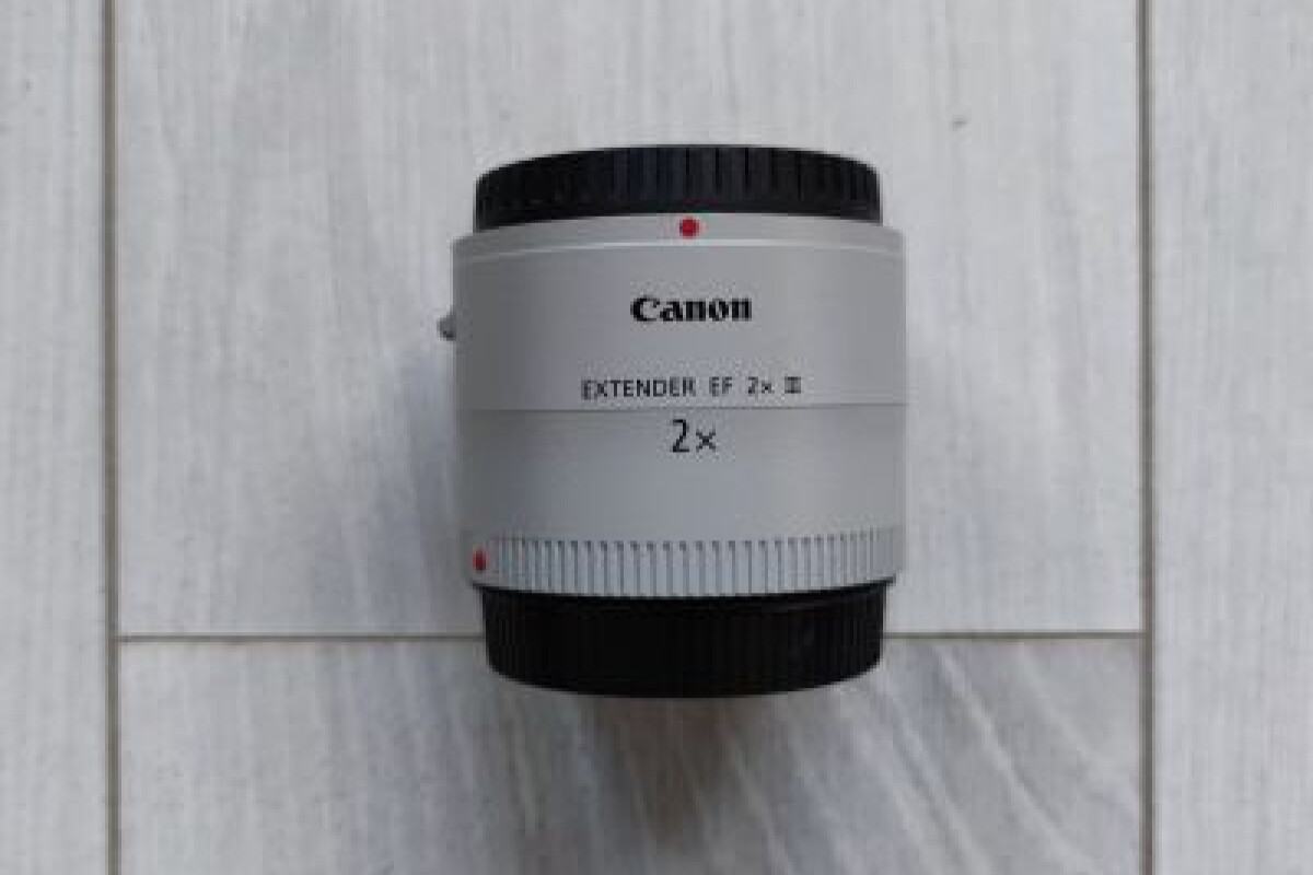 Location Canon	Extender EF III x2 - Lightyshare