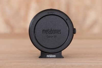 Location Metabones EF vers E-Mount V (Black Matt)