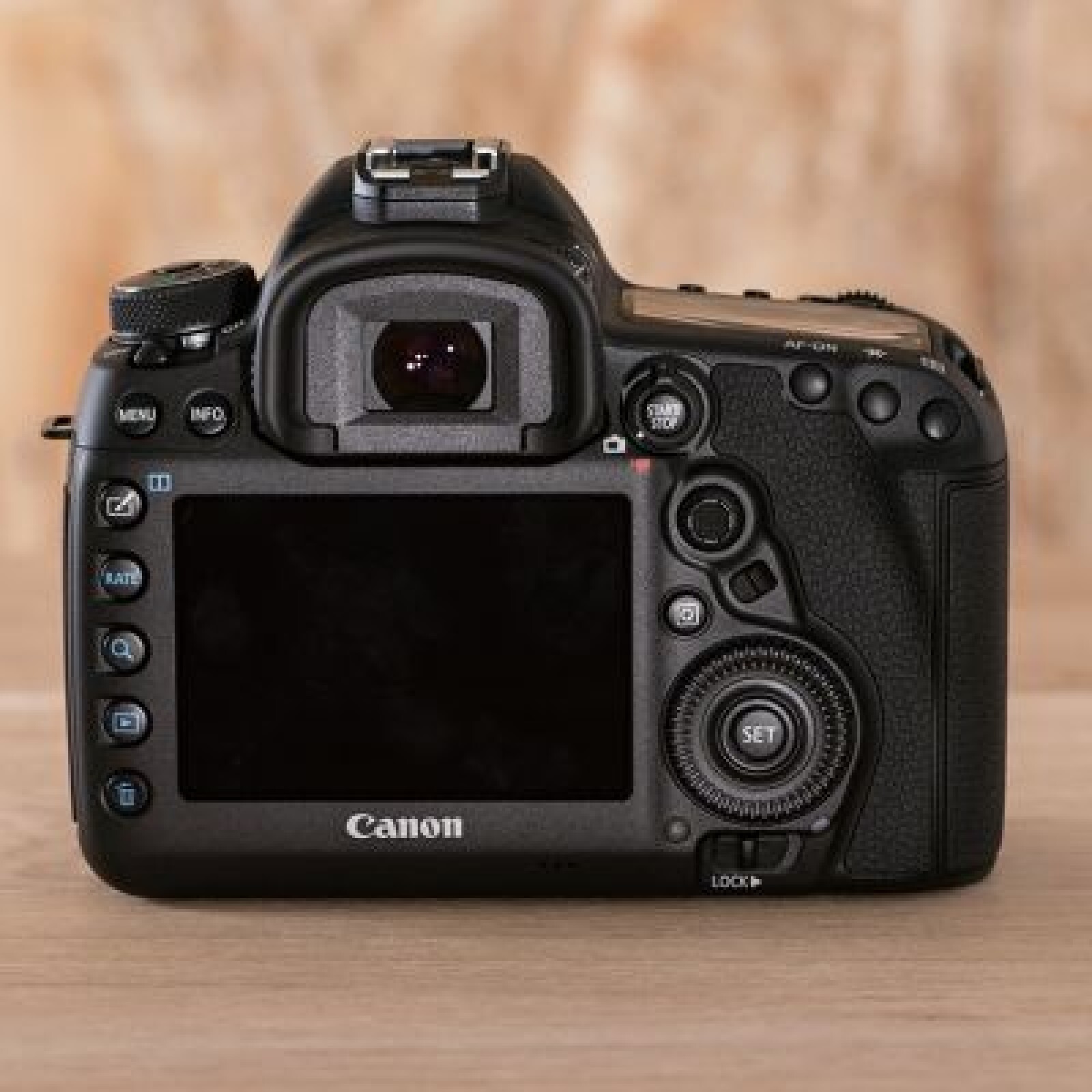 Canon EOS 5D MARK IV + 3 batteries + 1 carte SD 64Go - Photo 2 sur 3