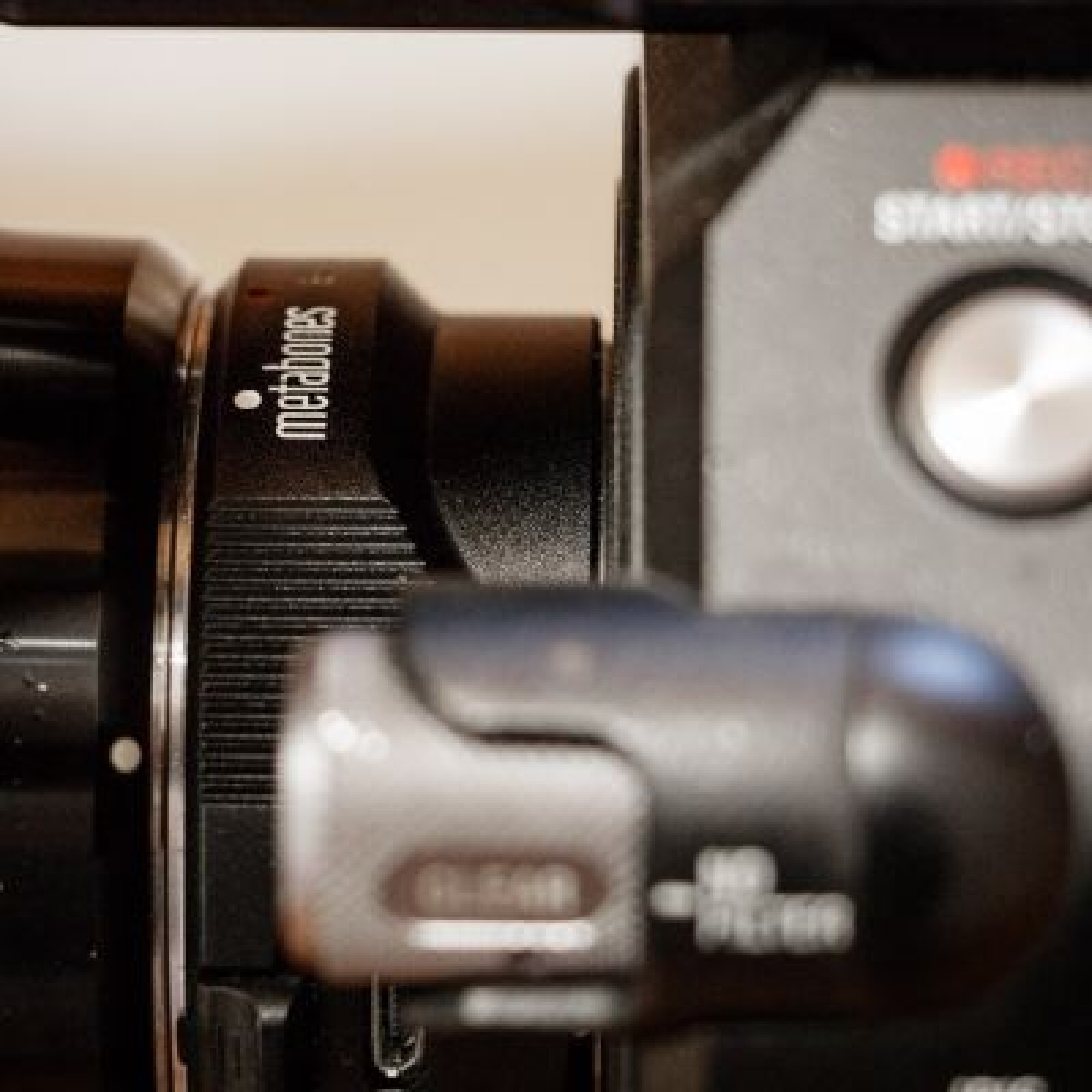 Metabones EF-E mount T - Photo 2 sur 3