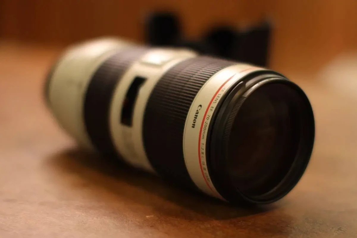 Location Canon 70-200mm f/2.8 L USM - Lightyshare