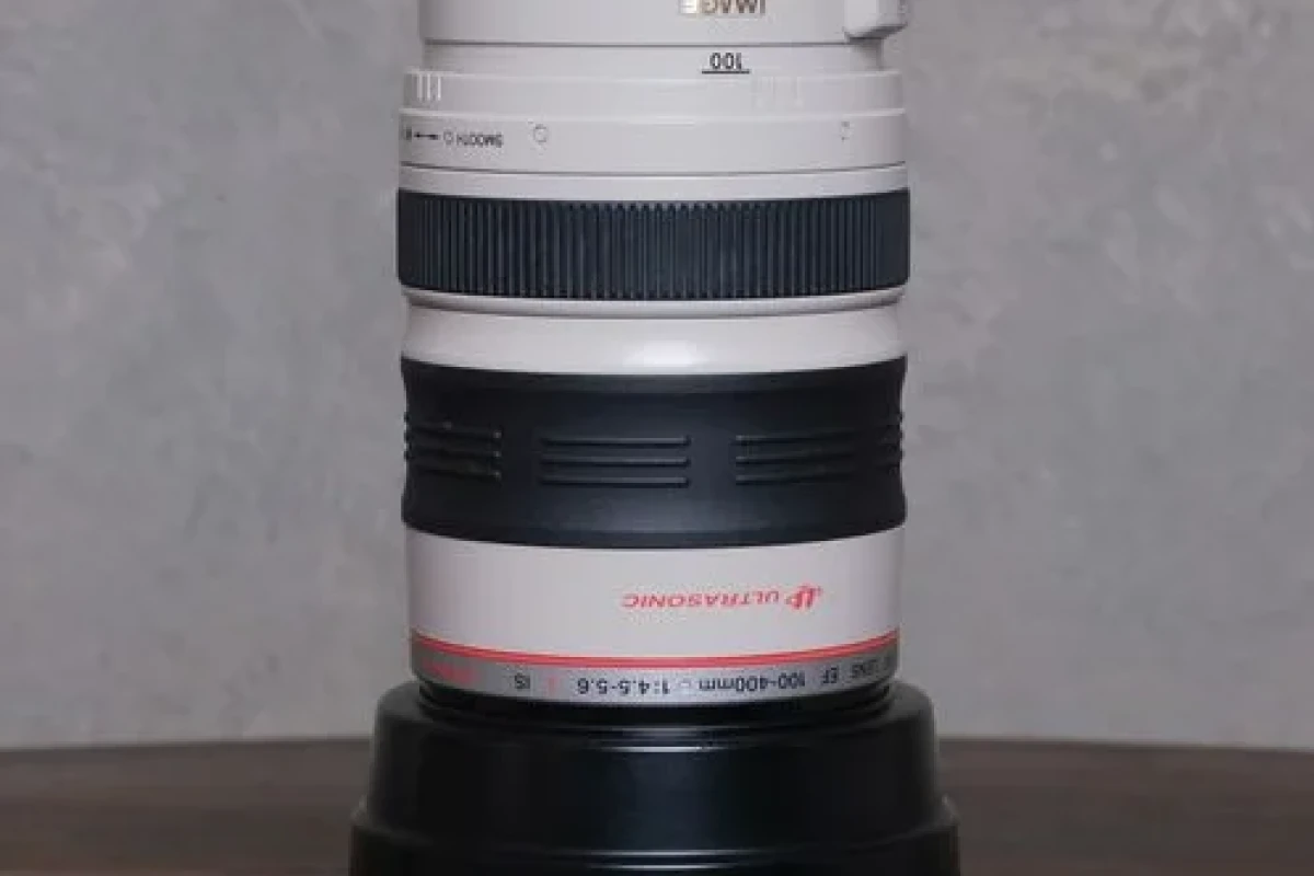 Location Canon EF 100-400mm f/4.5-5.6L IS - Lightyshare