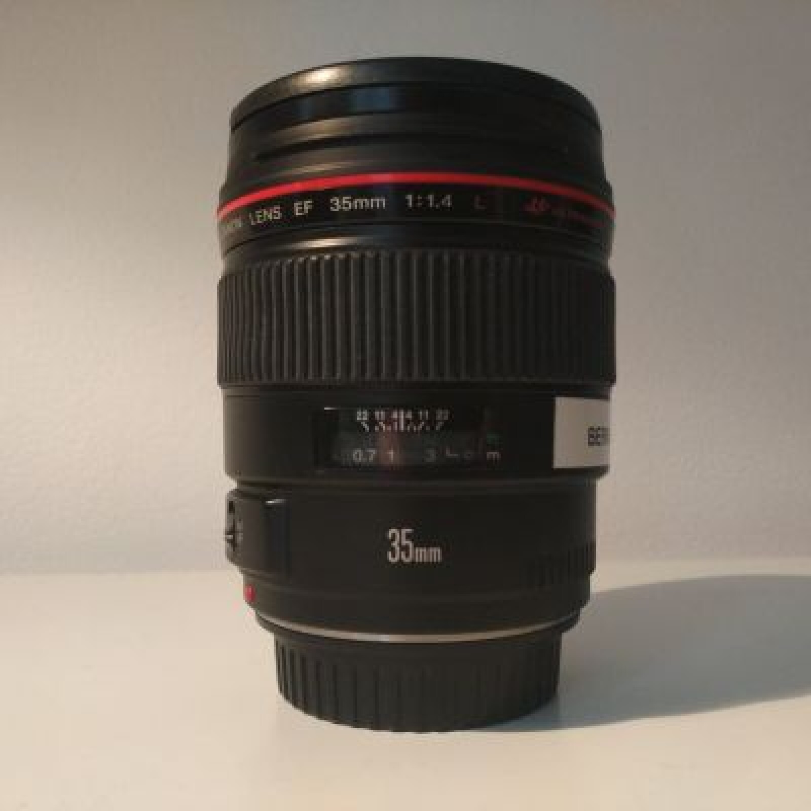 Canon 35mm f/1.4 - Photo 1 sur 1