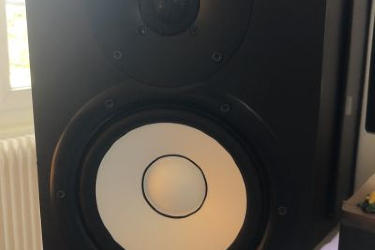 Location HS 7 + Cables pour location! - Lightyshare