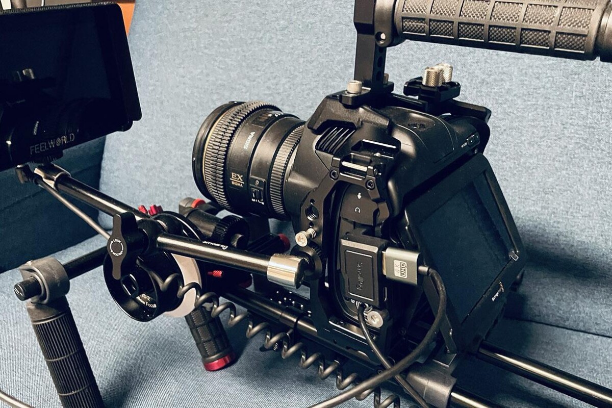Location Blackmagic Design Pocket Cinema Camera 6K Pro - Lightyshare