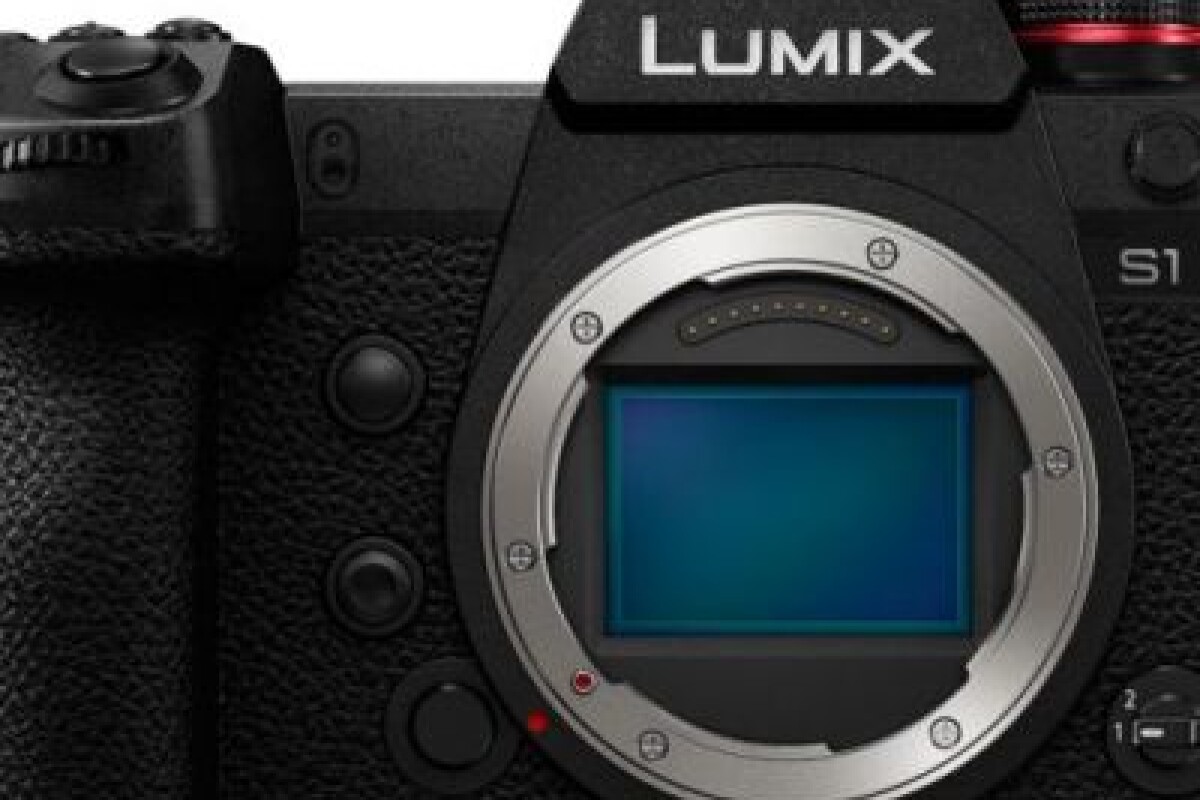 Location Panasonic S1 et Bague Mc-21 EF - Lightyshare
