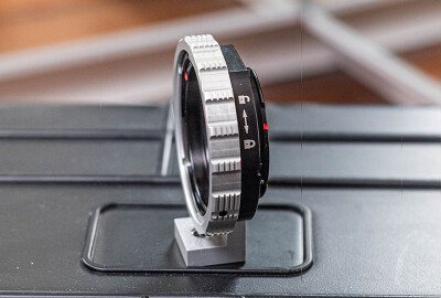 Location Adapter Mamiya 645 to Canon EF avec positive ‘lock mechanism’
