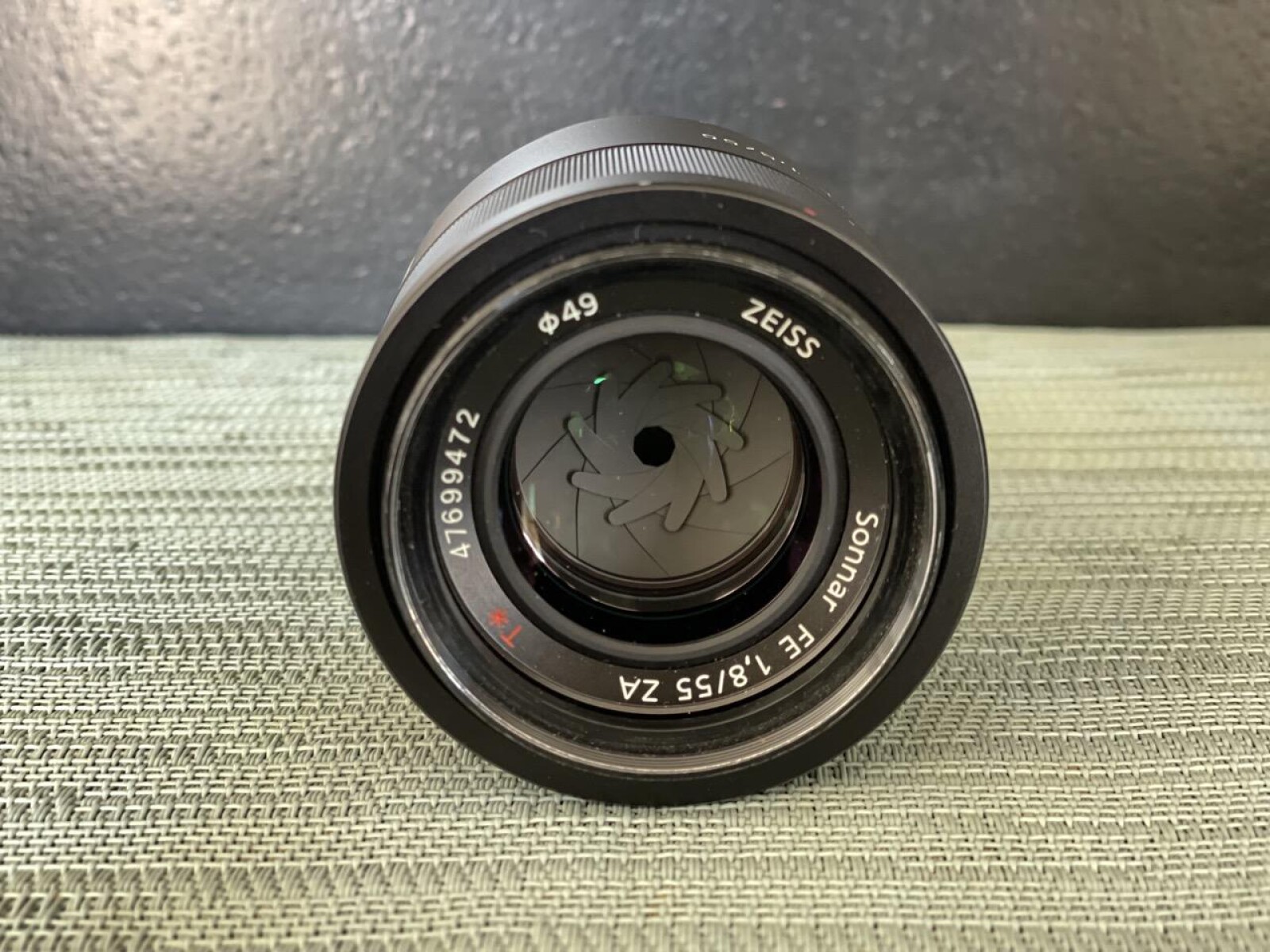 Objectif Sony Zeiss 55mm f/1.8 monture E - Photo 2 sur 2