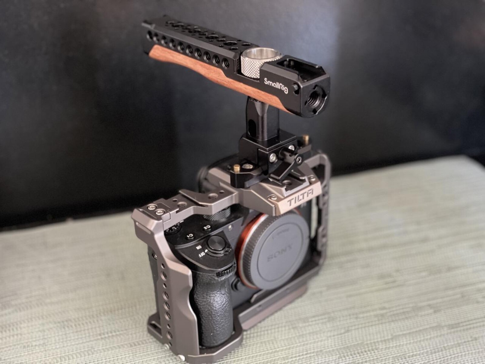 Cage TILTA pour A7III + poignée - Photo 1 sur 1