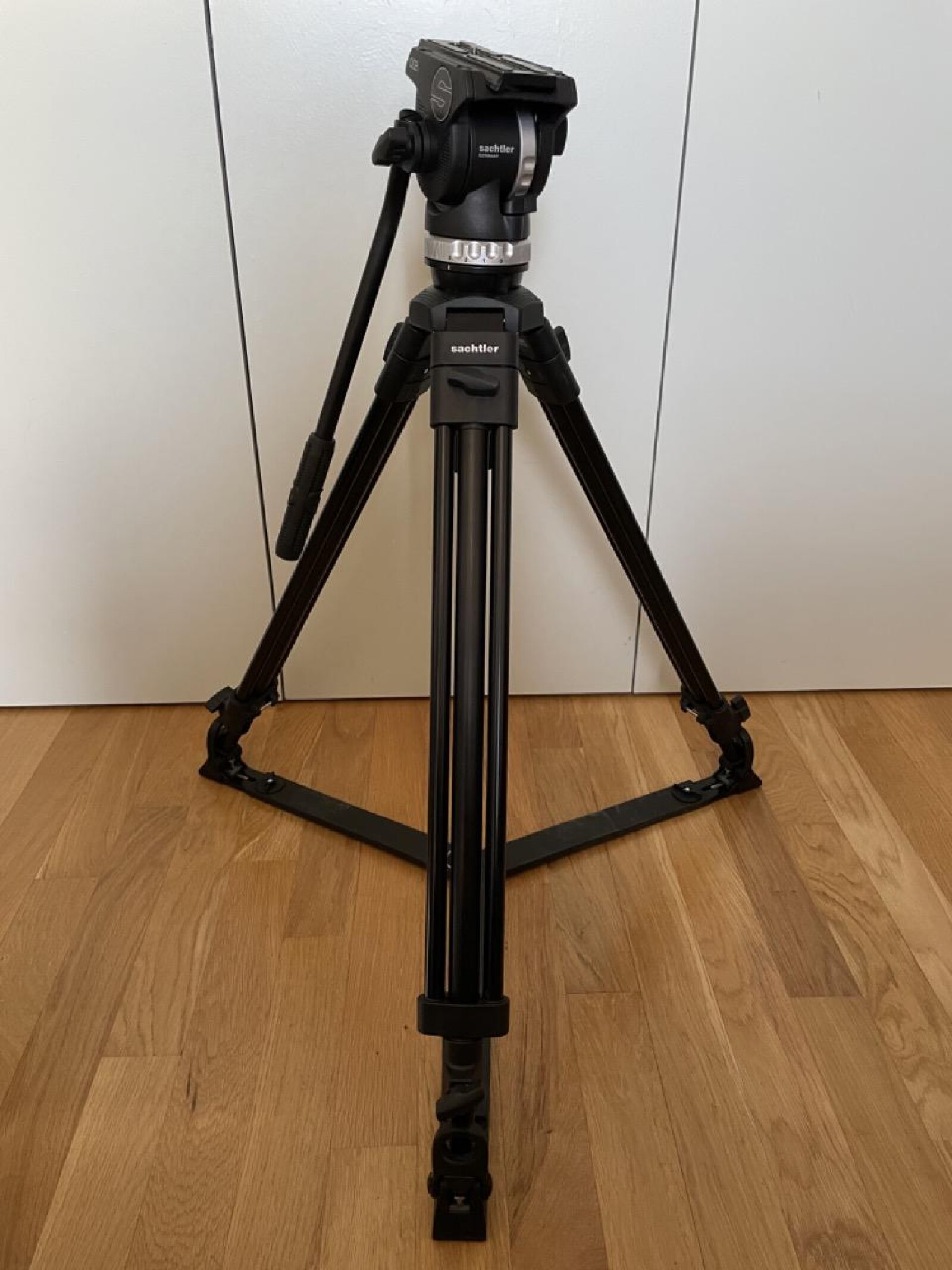 Trépied Sachtler ACE M GS - Photo 2 sur 3