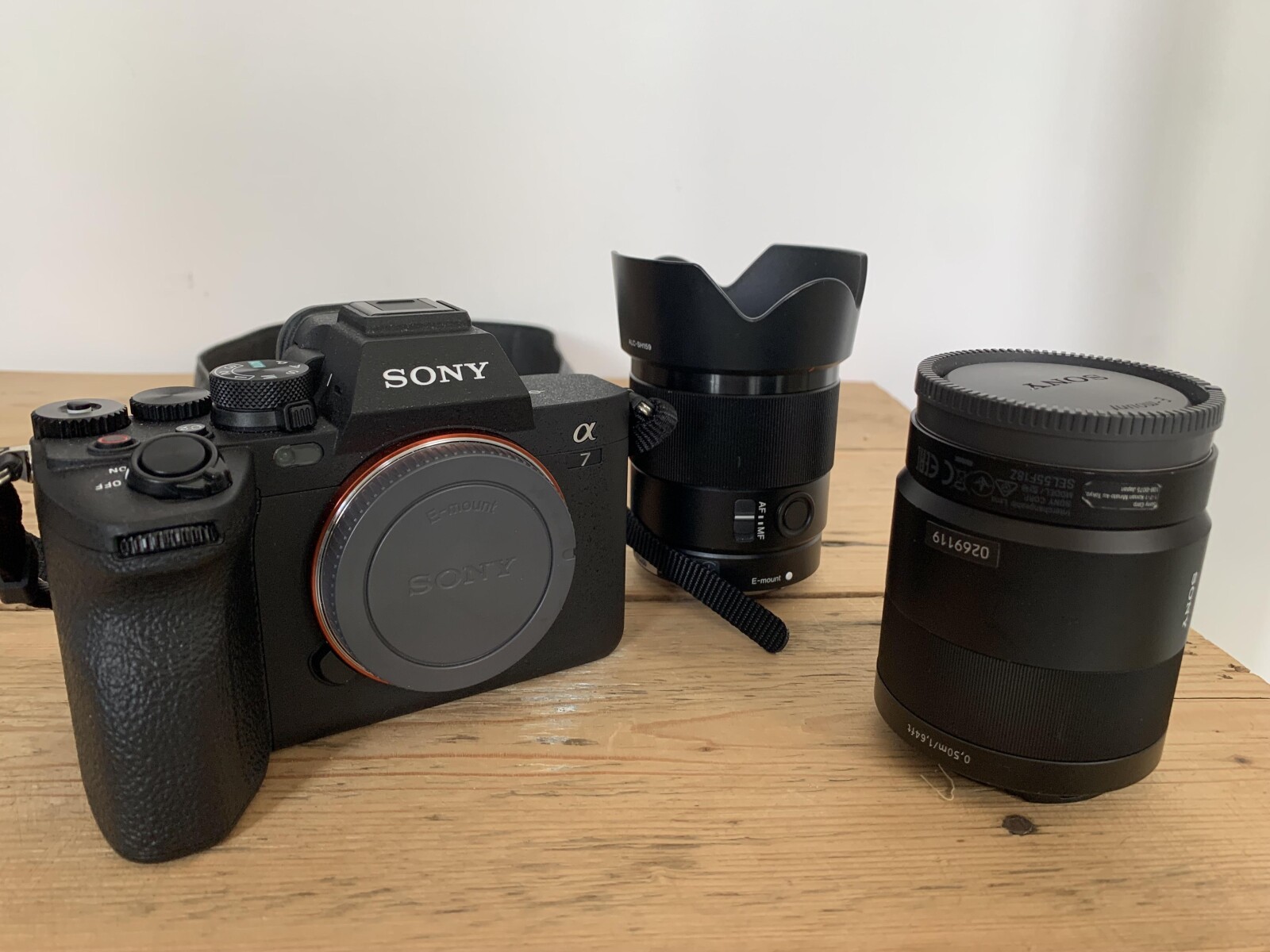 Kit Sony A7IV + Sony 55 mm f/1.8 + Sony 35 mm f/1.8 + Mémoire - Photo 1 sur 4