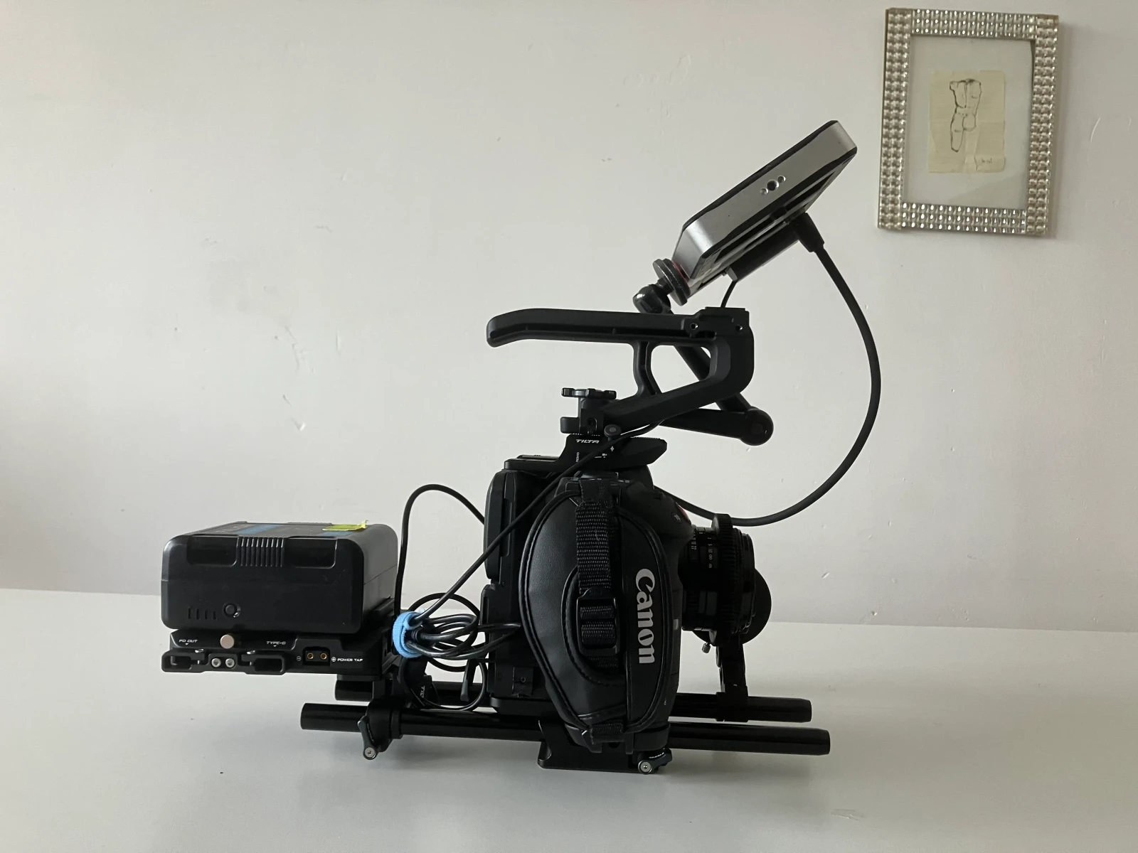 Canon EOS C80 - Photo 3 sur 3