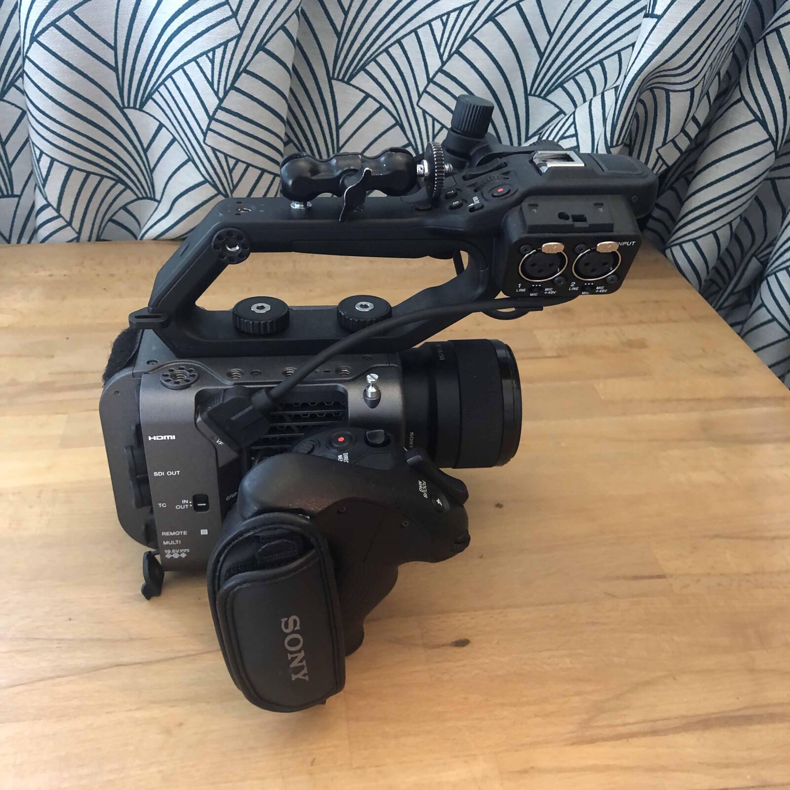 Sony FX6 nue - Photo 2 sur 5