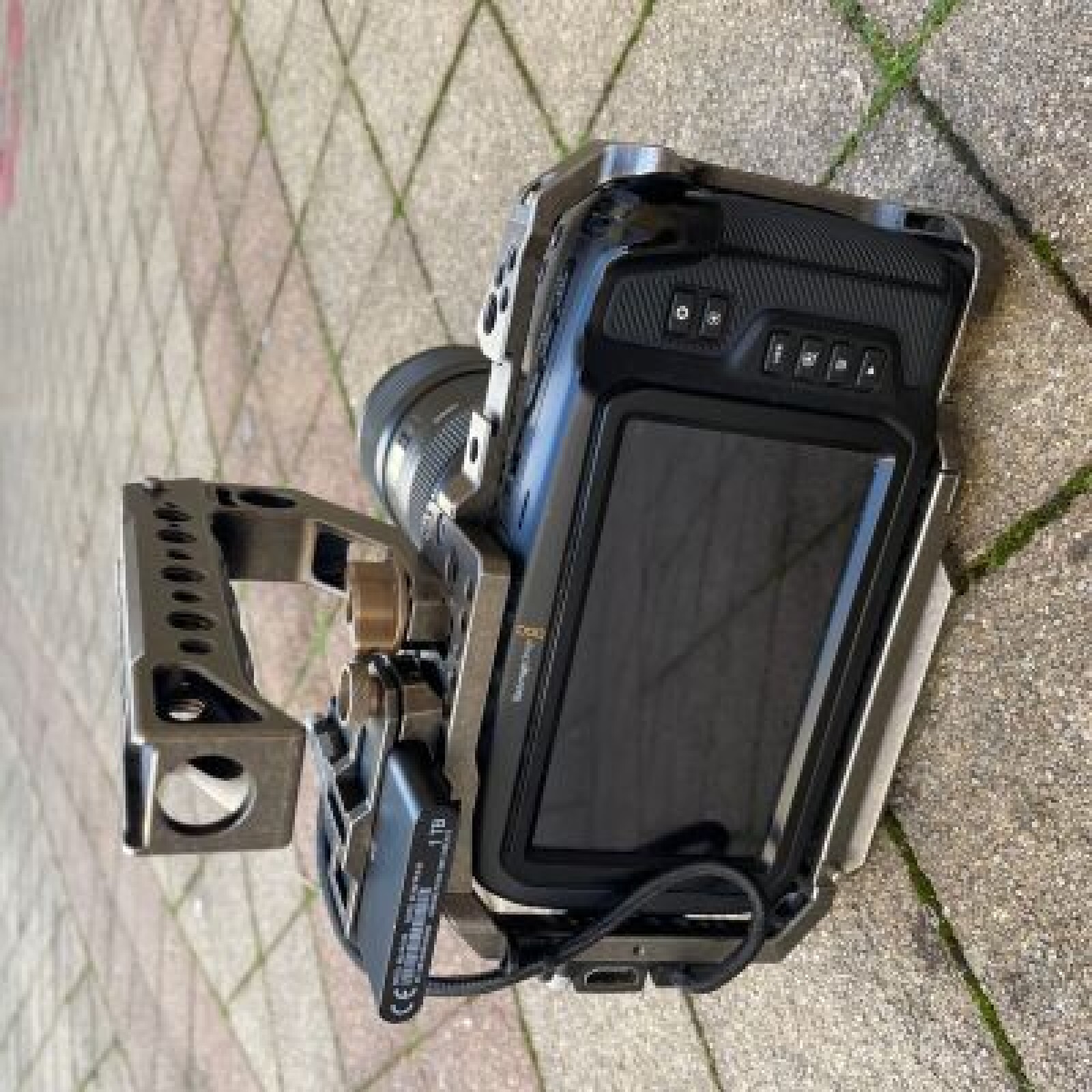 Black Magic Pocket 6K + Sigma 18-35mm - Photo 3 sur 4