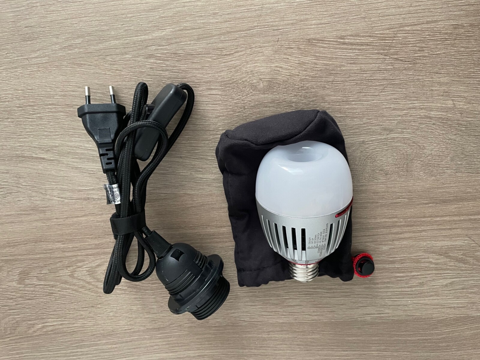 Ampoule Aputure  B7C - Photo 1 sur 4