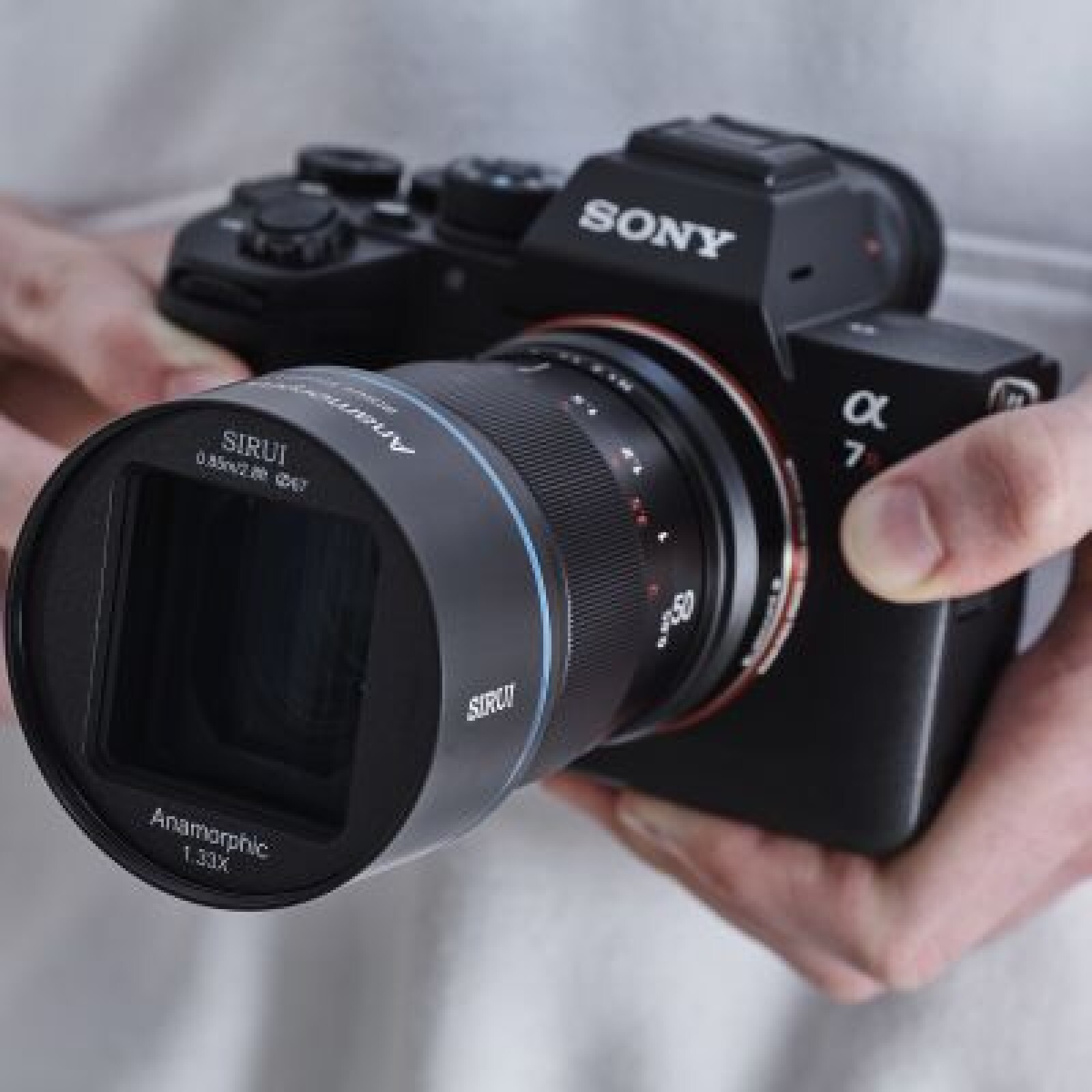 Objectif vidéo Sirui 50mm f/1.8 Anamorphic 1.35X - Monture Sony (E) - Photo 2 sur 5