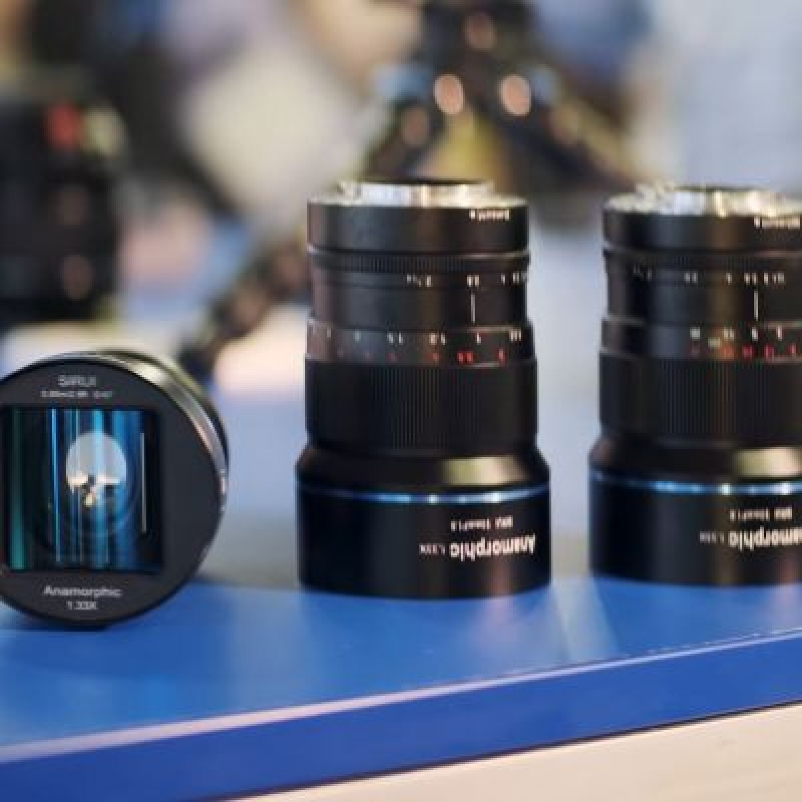 Objectif vidéo Sirui 50mm f/1.8 Anamorphic 1.35X - Monture Sony (E) - Photo 3 sur 5
