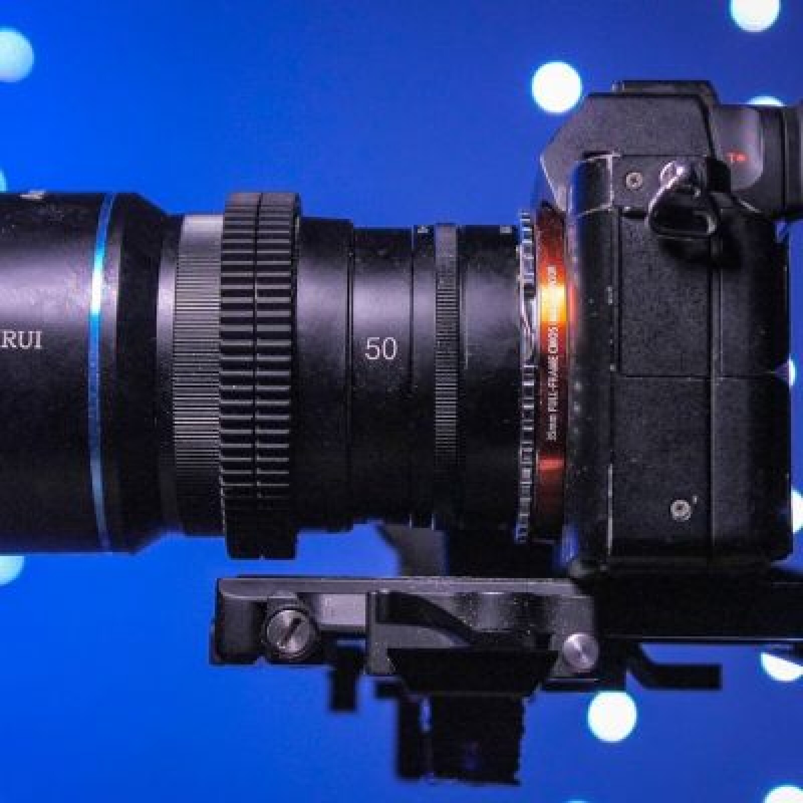 Objectif vidéo Sirui 50mm f/1.8 Anamorphic 1.35X - Monture Sony (E) - Photo 4 sur 5