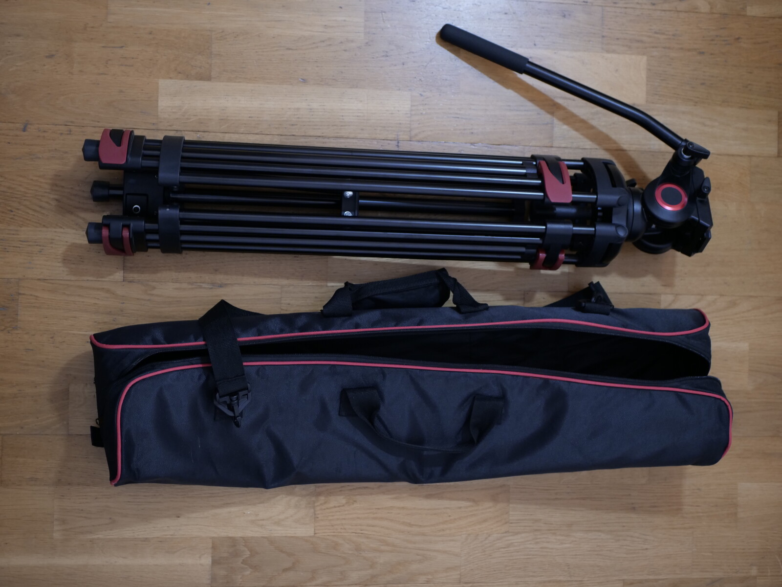 Trépied Vidéo Neewer 163 cm  - Photo 1 sur 4