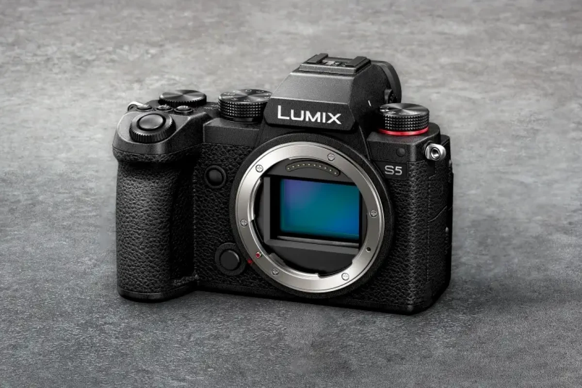 Location Panasonic Lumix S5 - Lightyshare