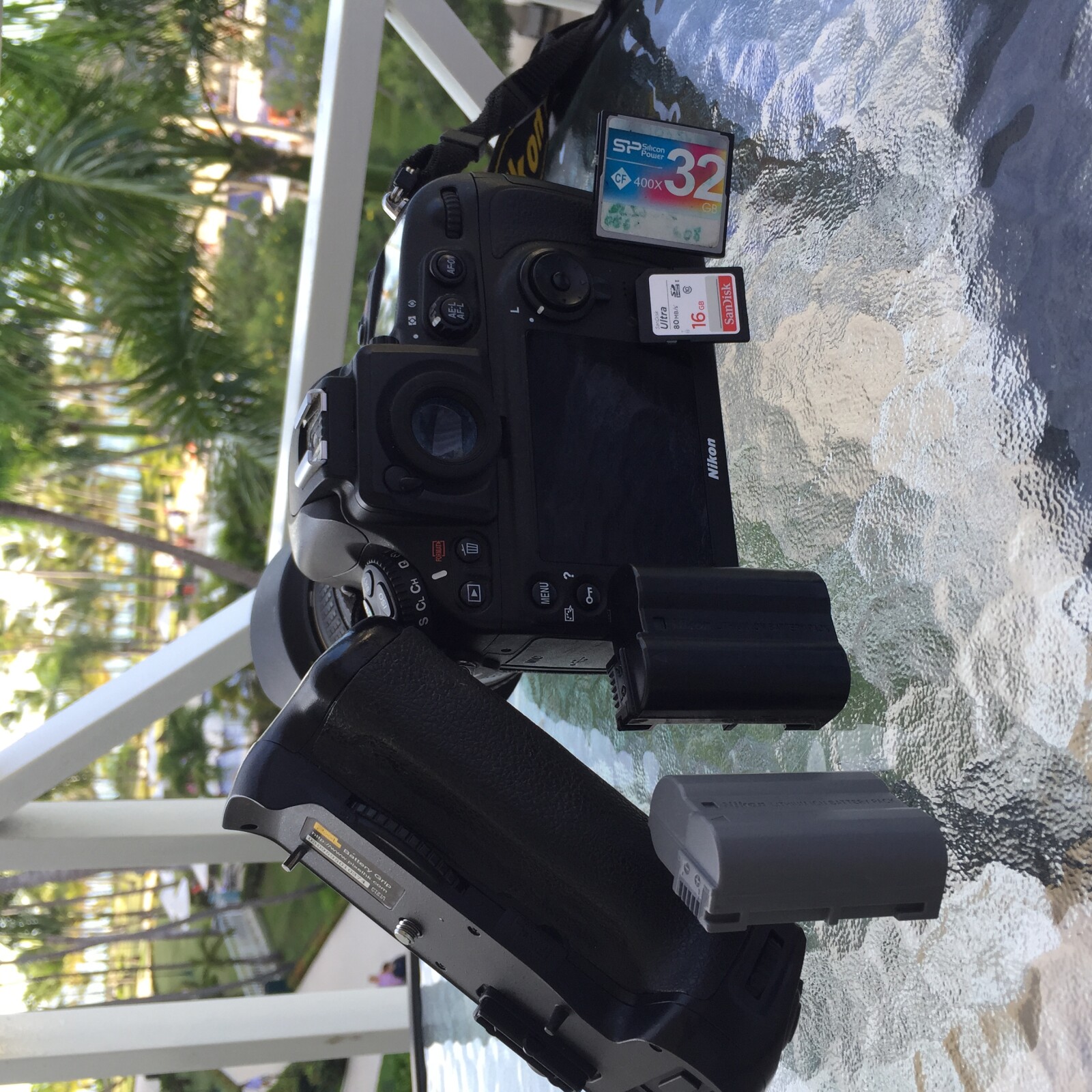 The Ultimate Package- Nikon D800 avec objectif Nikon "AF-S NIKKOR 24-120mm" et accessoires complets - Photo 3 sur 5