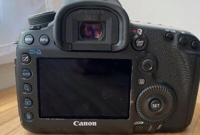 Location Canon EOS 5D mark III