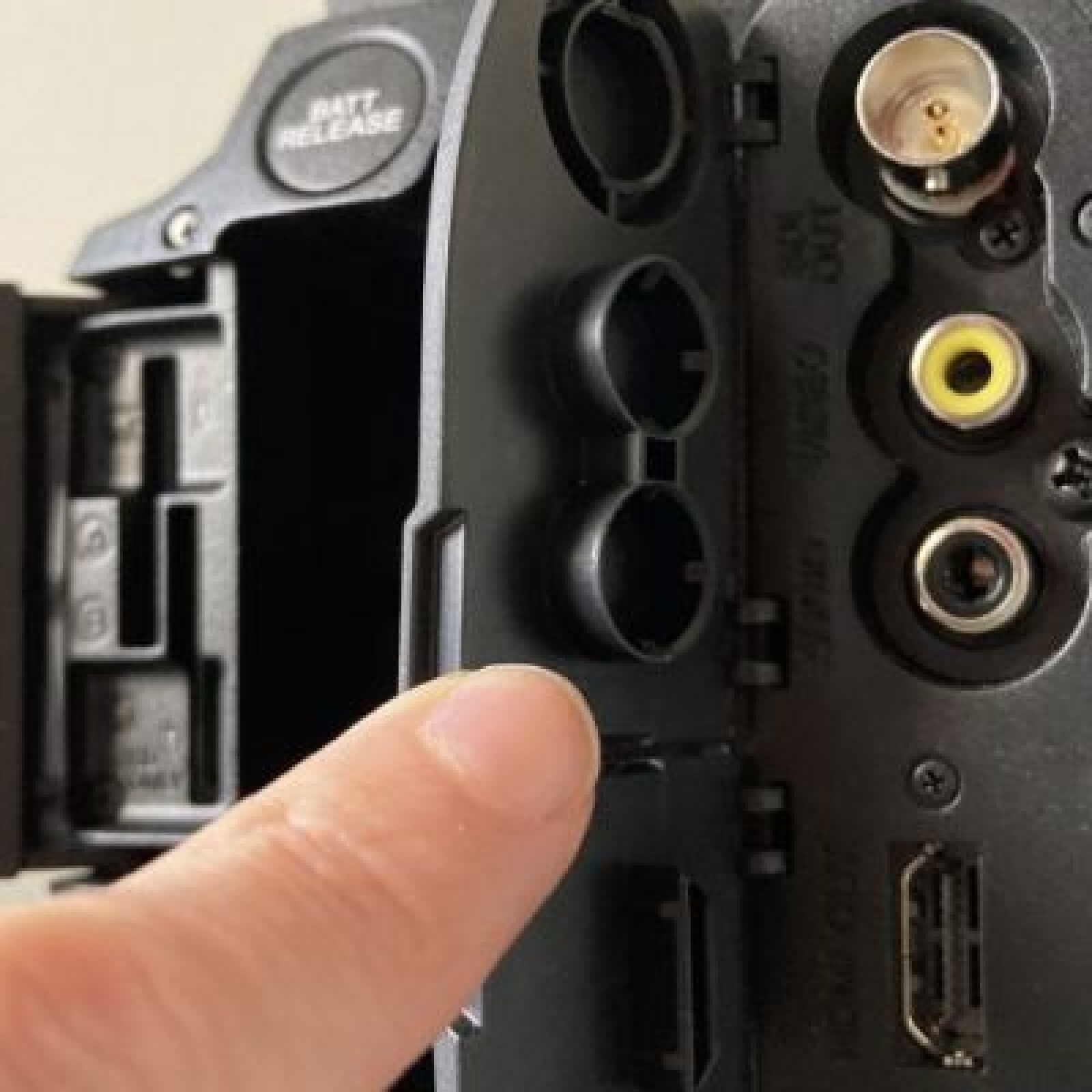 Camescope Sony PXW-Z150 - Photo 4 sur 5