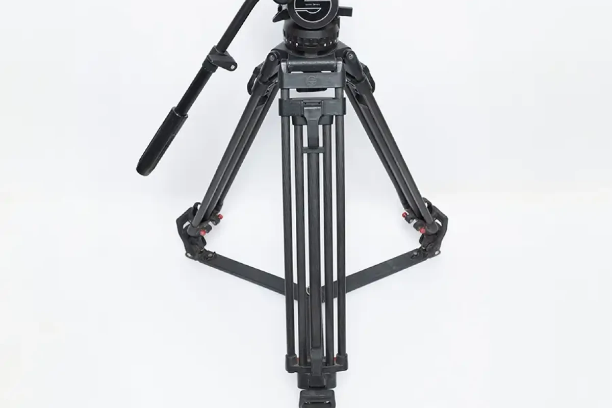 Location Sachtler S18 III - Lightyshare