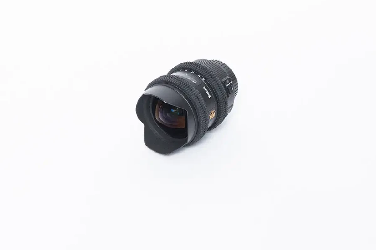 Location Sigma 8-16mm f/4.5-5.6 DC HSM - Lightyshare