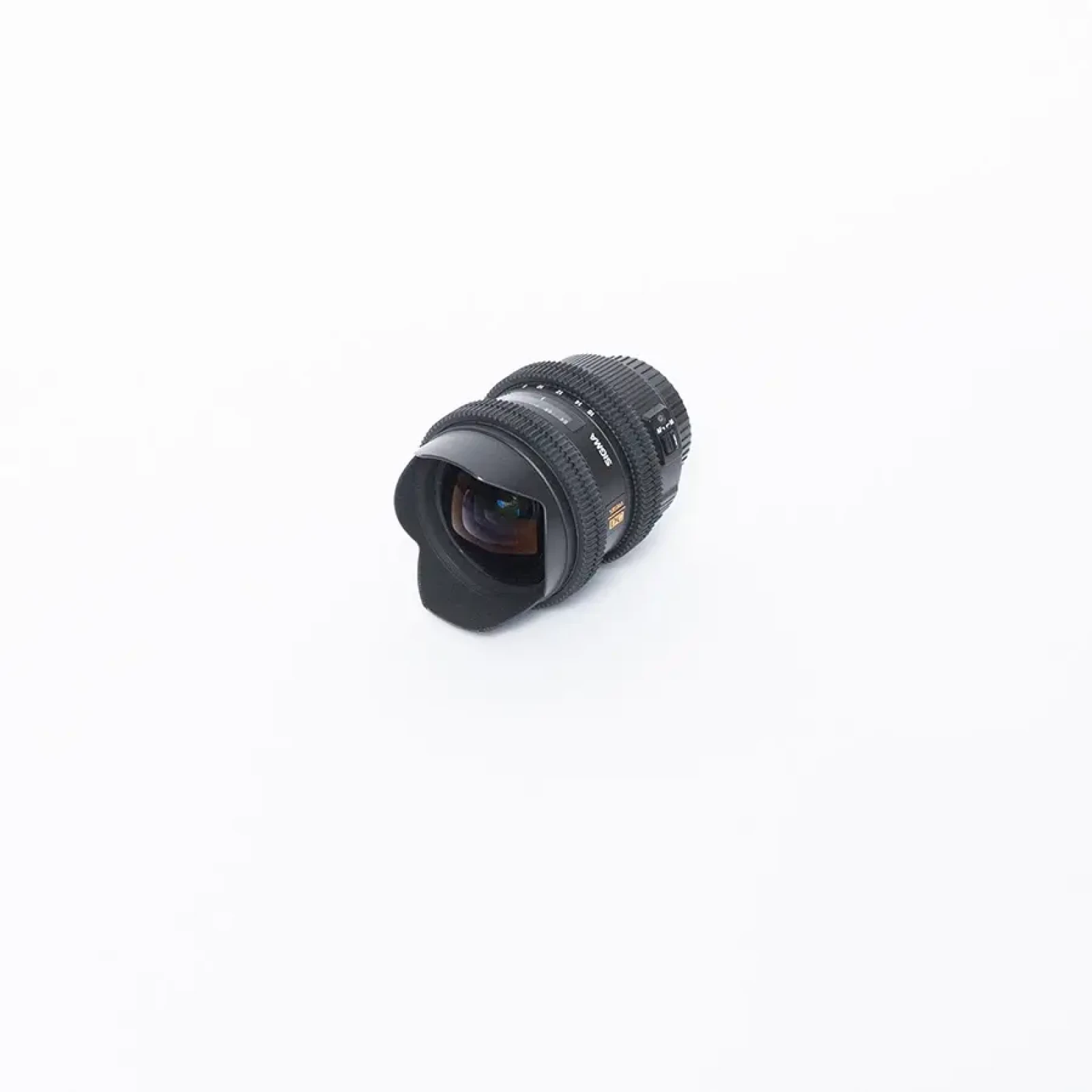 Sigma 8-16mm f/4.5-5.6 DC HSM - Photo 1 sur 2