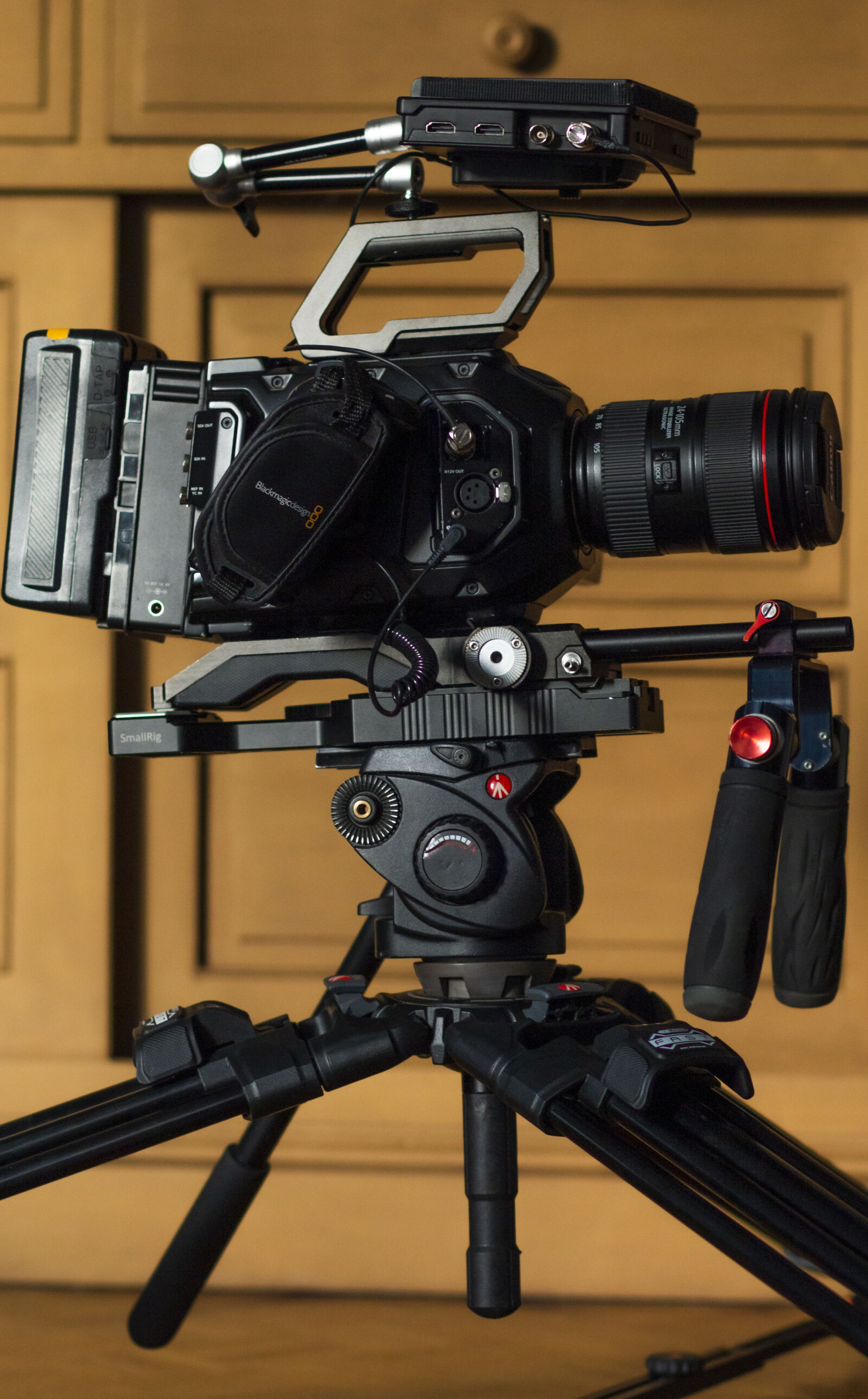 Blackmagic Design URSA Mini Pro 4.6K - Photo 1 sur 2