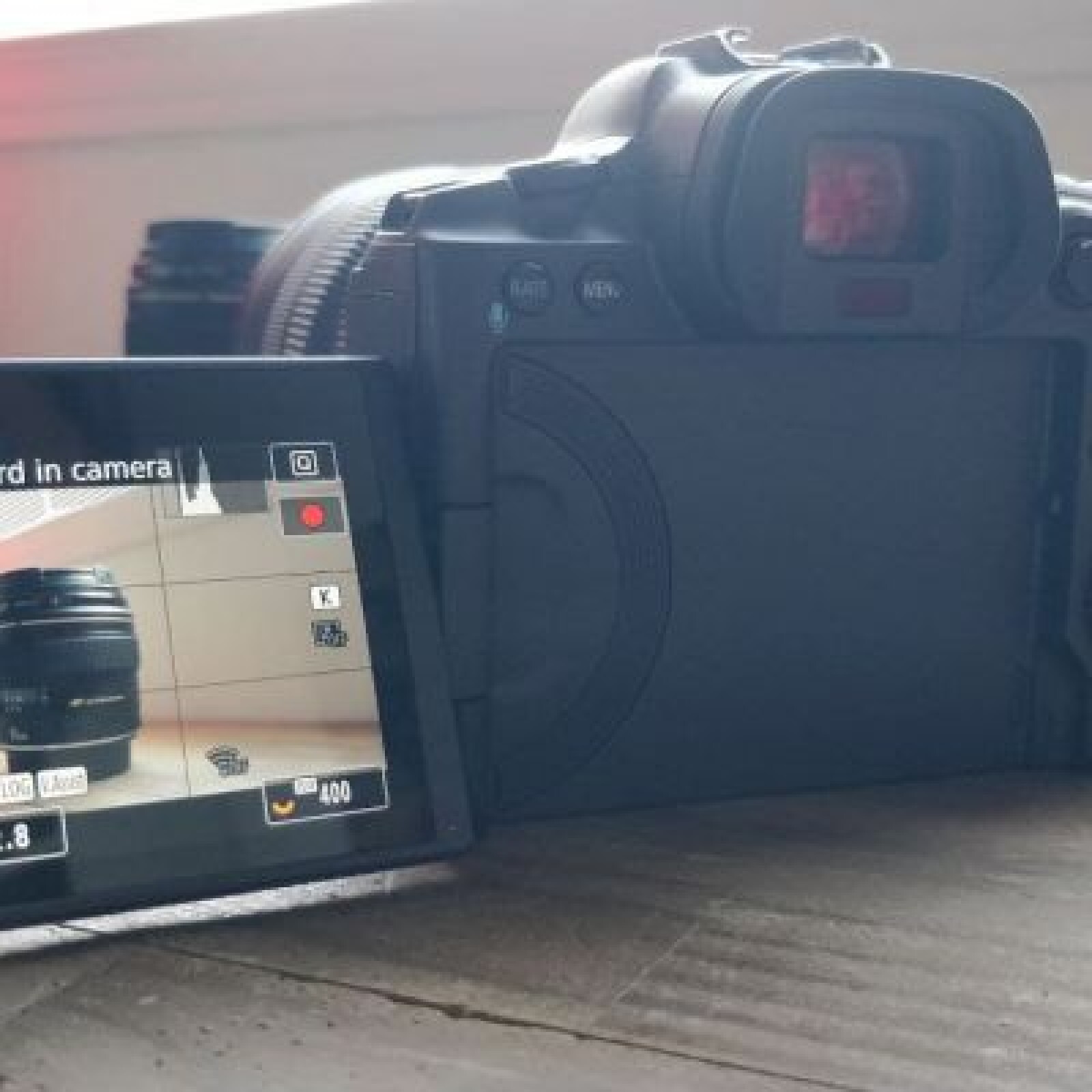 Canon EOS R5 - Photo 3 sur 4