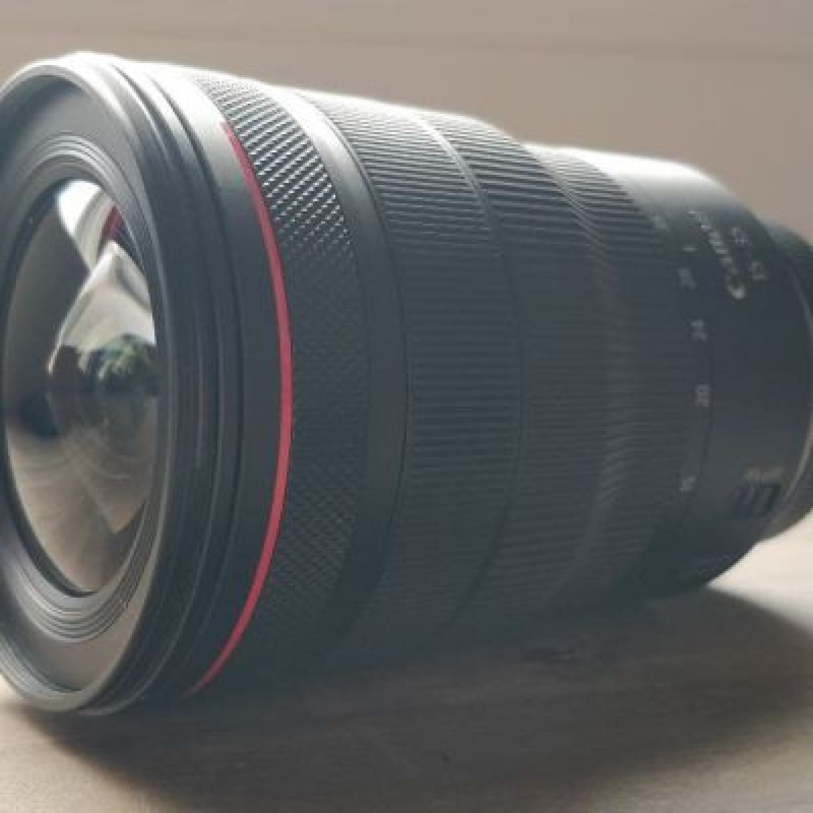 Canon 15-35mm f/2.8 IS USM - Photo 1 sur 3