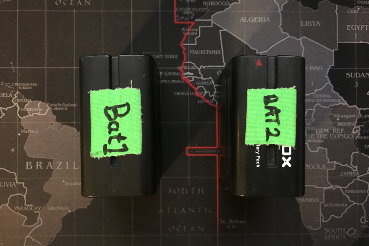 Location 2 Sony NP-F Batteries - Rent - Paris Region - Lightyshare