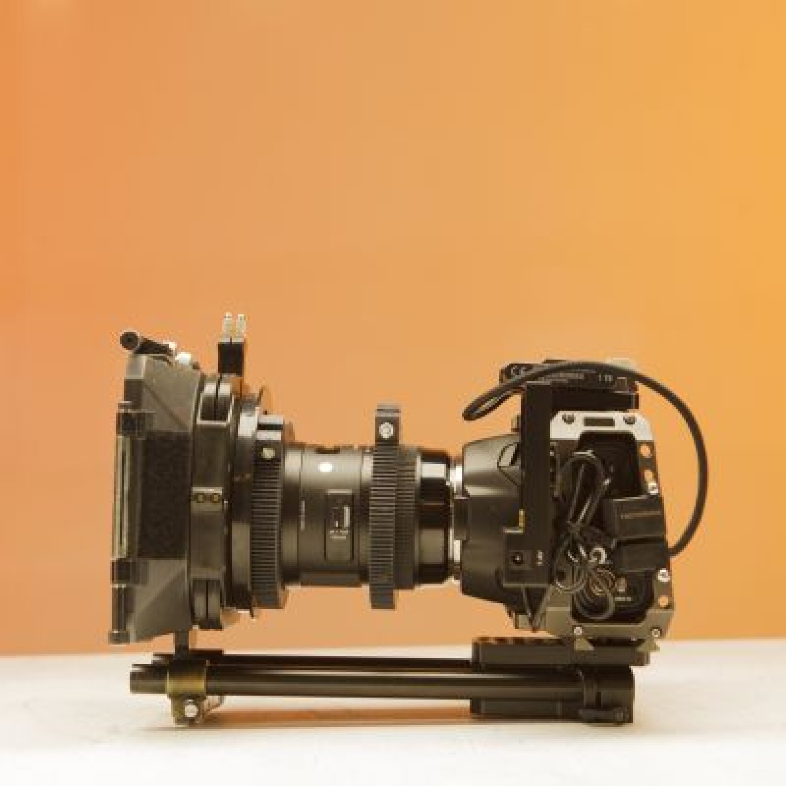 Kit caméra BMPCC6K + optique - Photo 3 sur 3