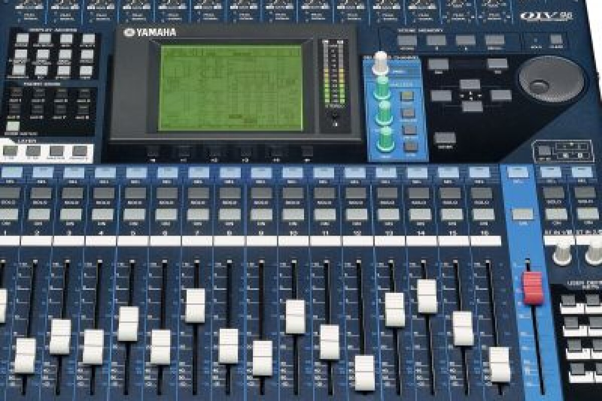 Location Console Numérique 01V96 VCM - Lightyshare