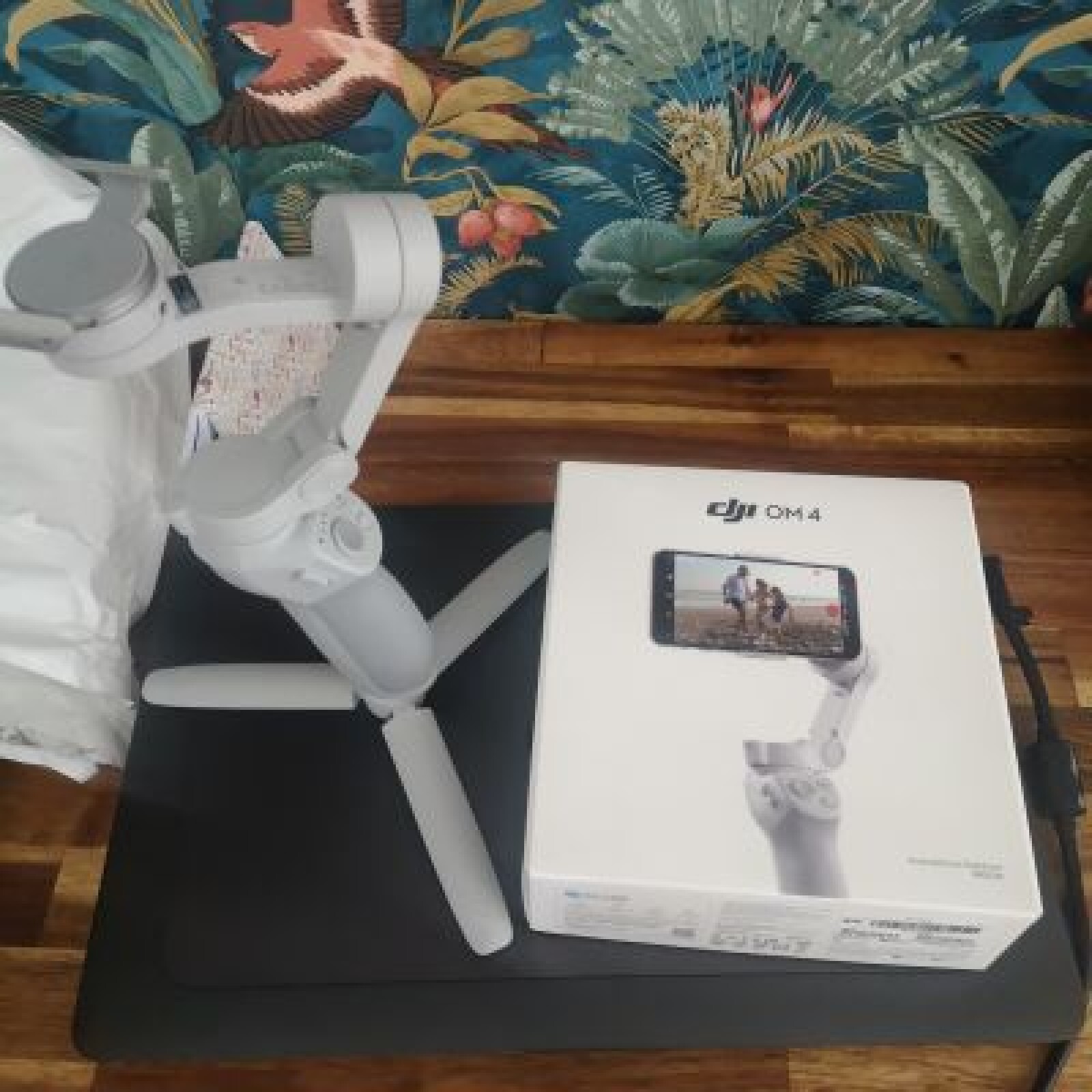 Dji Osmo Mobile 4 - Photo 3 sur 3