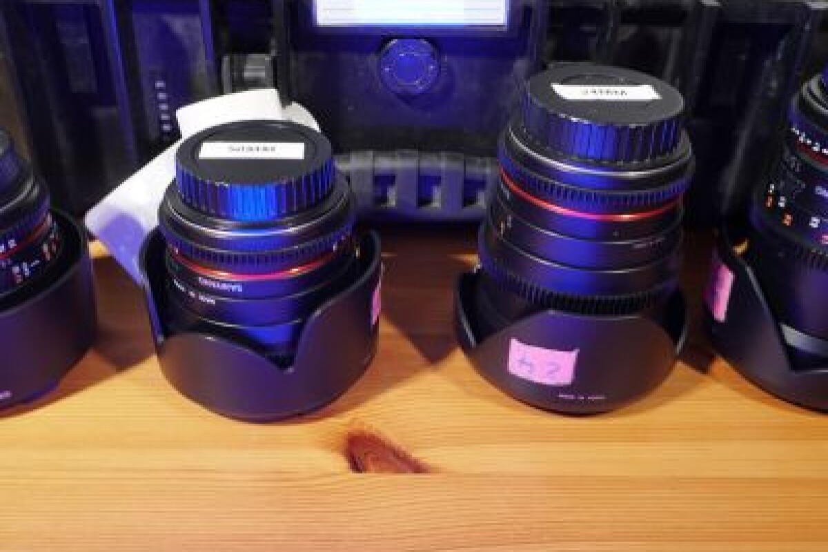 Location Série optiques Samyang Ciné Lens 16-24-35-85 mm monture EF - Lightyshare