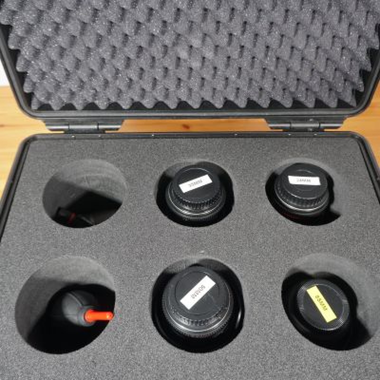 Série optiques Samyang Ciné Lens 16-24-35-85 mm monture EF - Photo 3 sur 4