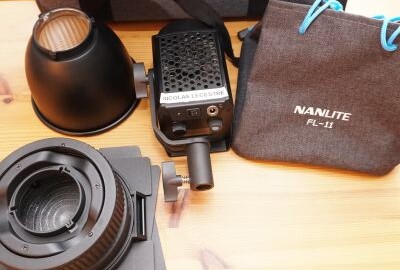 Location Deux Nanlite Forza 60 + chimera + Fresnel