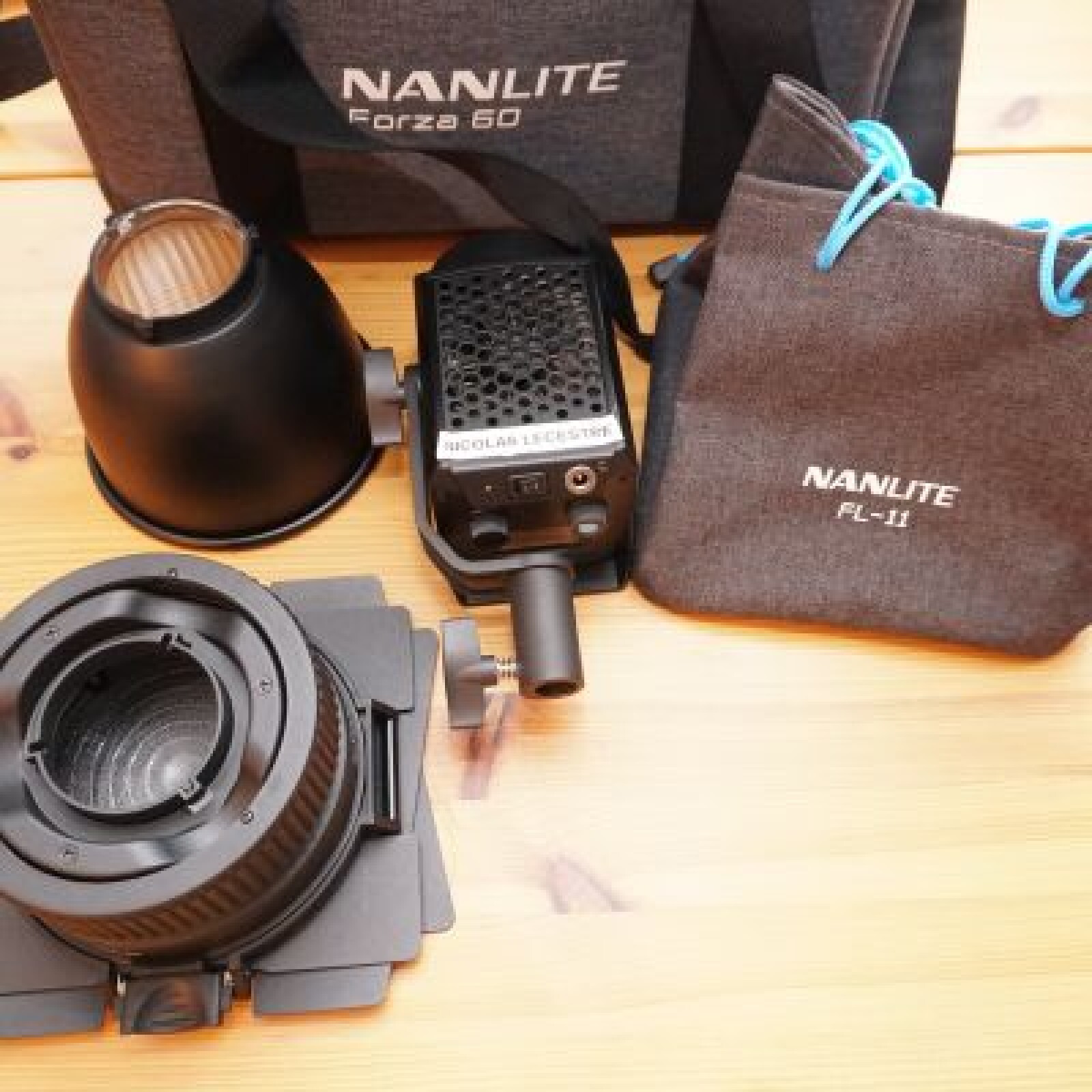 Deux Nanlite Forza 60 + chimera + Fresnel - Photo 2 sur 3