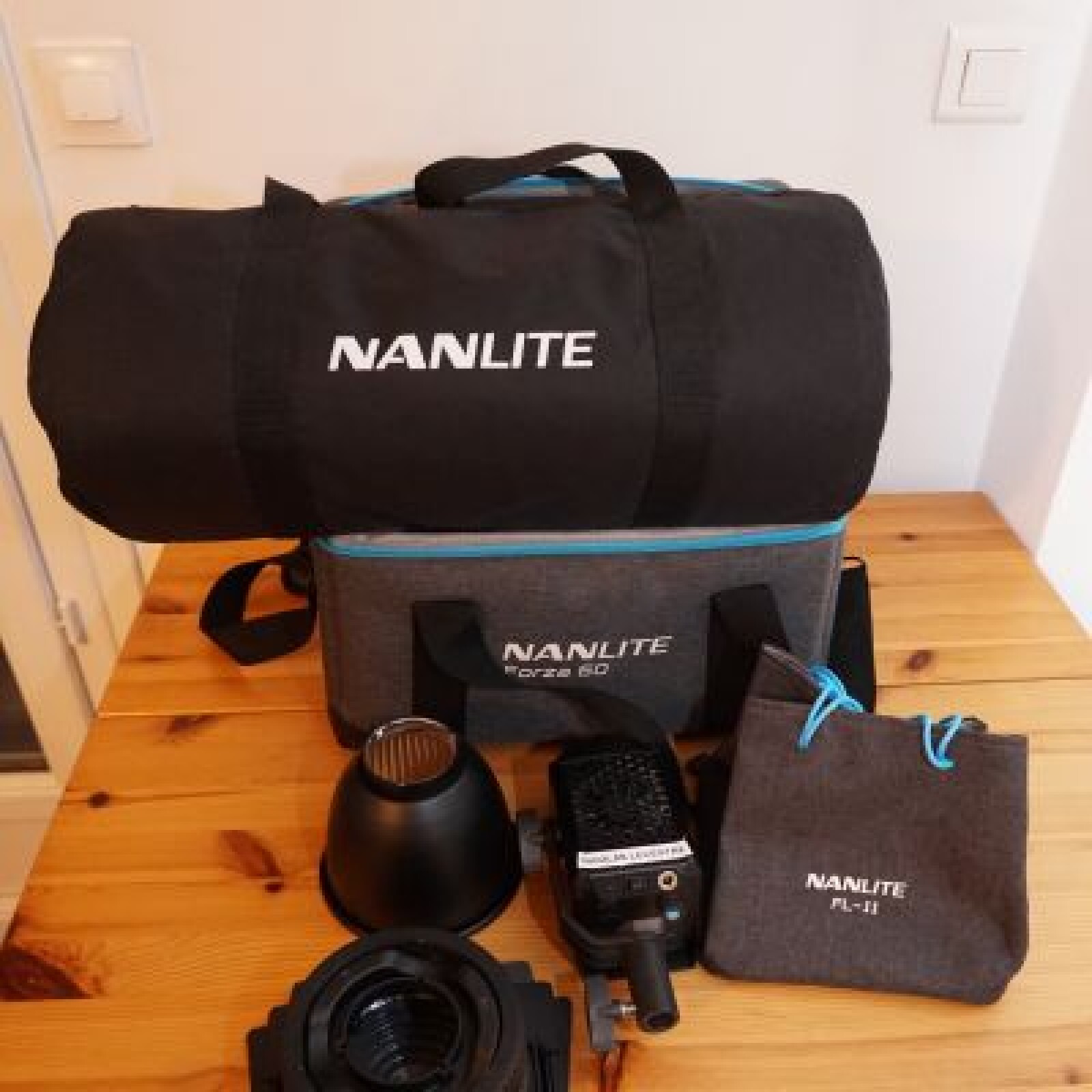 Deux Nanlite Forza 60 + chimera + Fresnel - Photo 3 sur 3