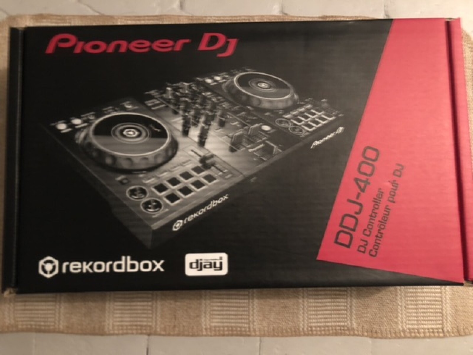 Pionner DDJ400 table de mixage  - Photo 1 sur 3