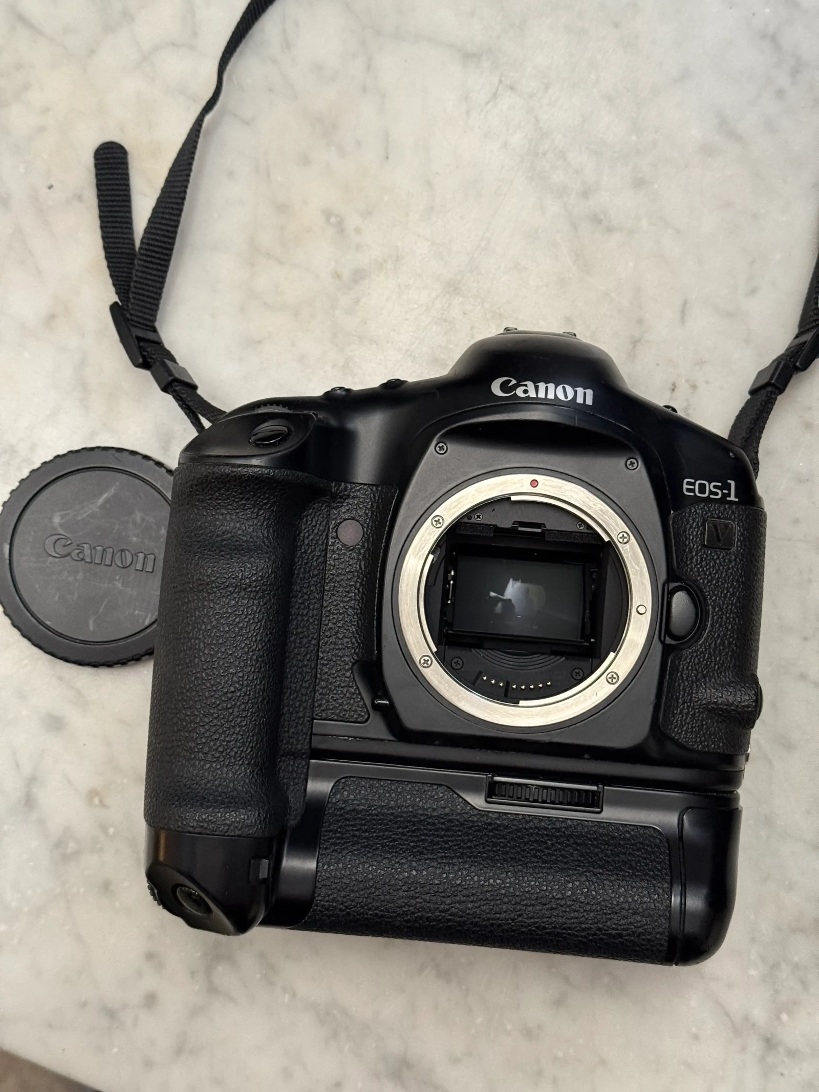 Canon 1V - Photo 3 sur 4