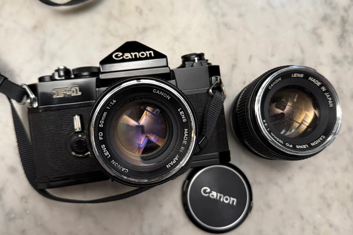 Location Canon F-1 - Lightyshare