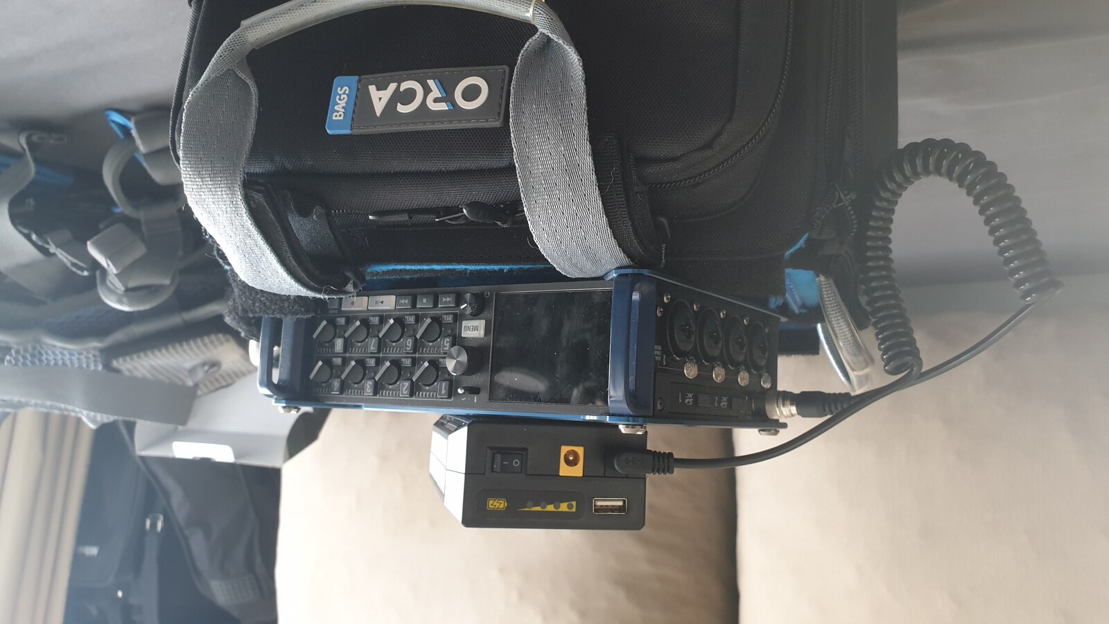 Kit Prise de Son Complet 1 : Zoom F8n + Perche + Micro + Blimp + Sac et Harnais - Photo 3 sur 7
