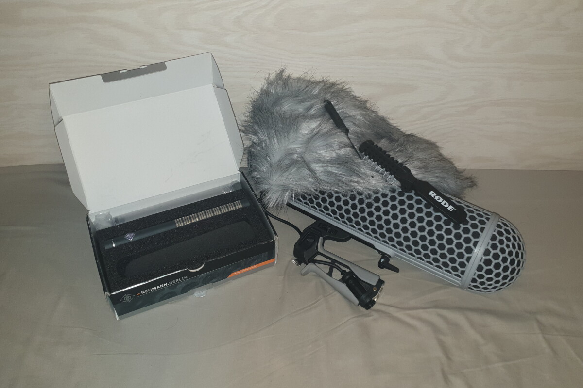Location Micro Neumann KMR 81 + Rode Blimp MkII anti-vent avec accessoires - Lightyshare