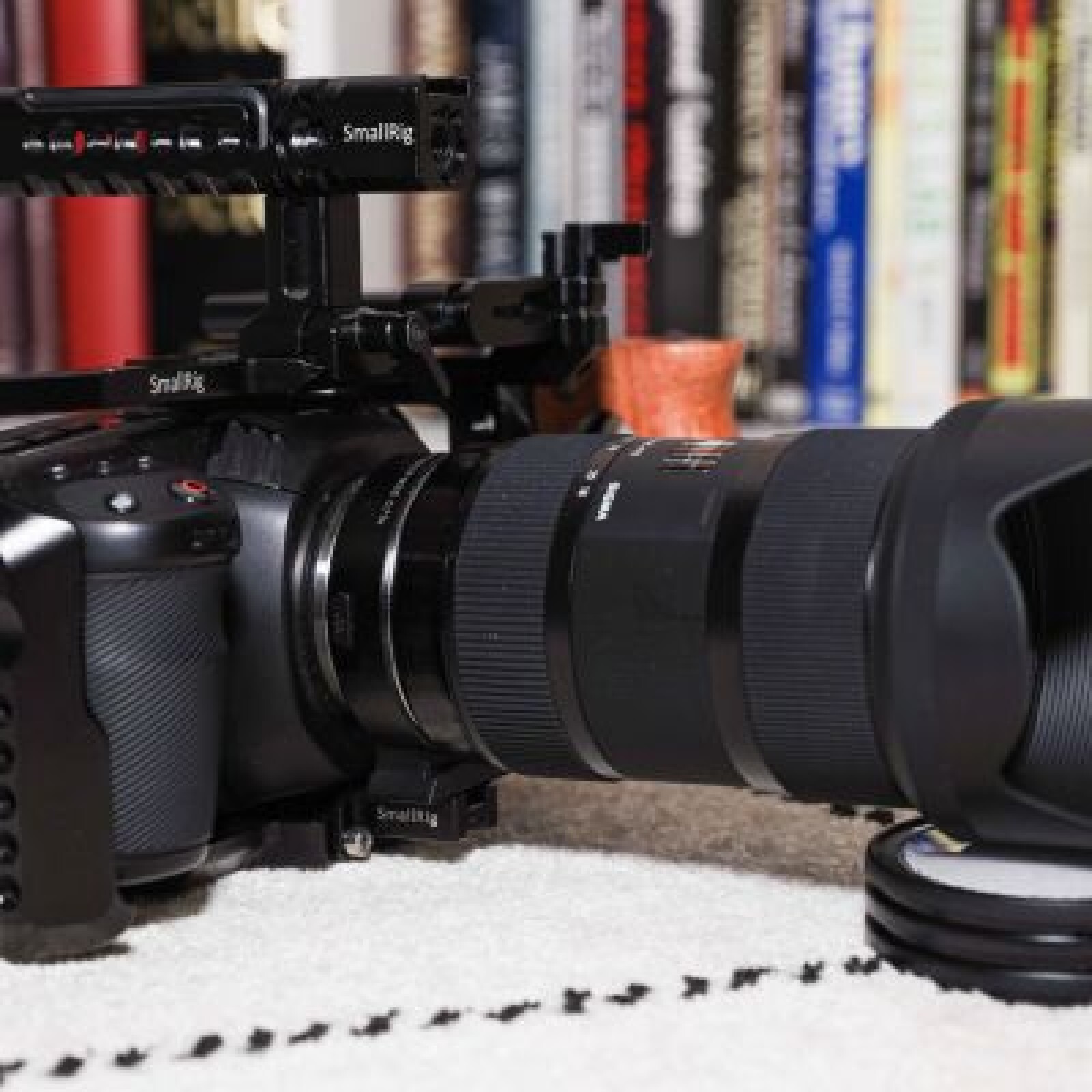 BLACK MAGIC POCKET CINEMA CAMERA (BMPCC 4K) #basic avec objectif - Photo 1 sur 5
