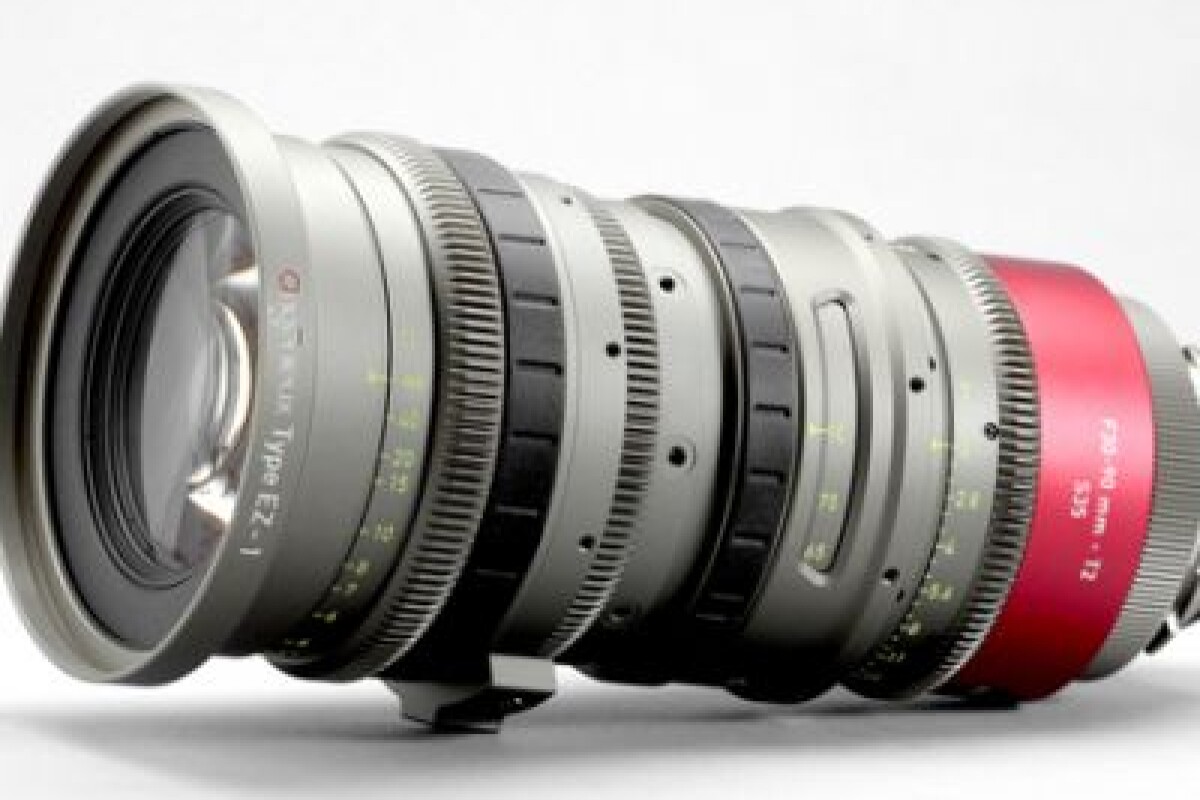 Location Angenieux EZ-1 FF 45-135mm T3 / EZ-1 30-90mm S35 T2 - Lightyshare